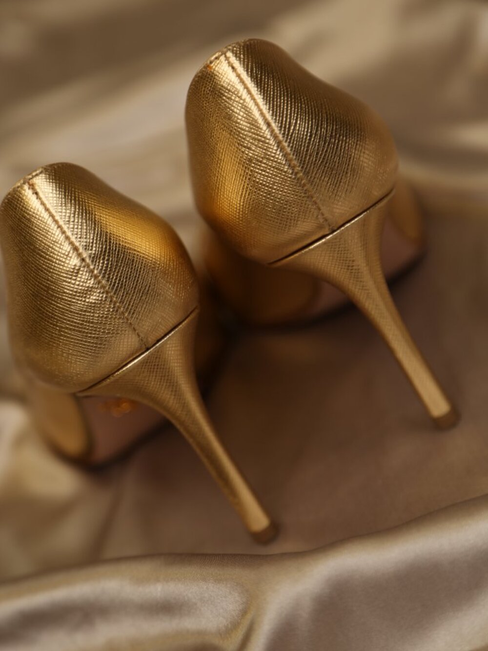 PRADA Gold Saffiano Pumps - Picture 8 of 11